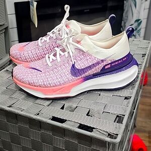 Nike zoom invincible run 3